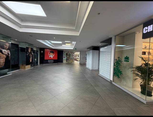 68M² BUILDING TO LET IN CLAREMONT